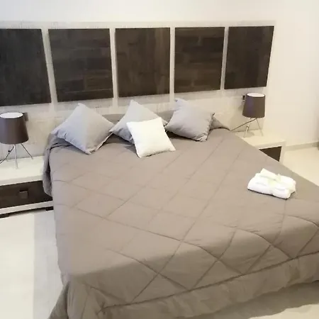 Home33 *