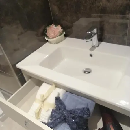 Home33 בית הארחה