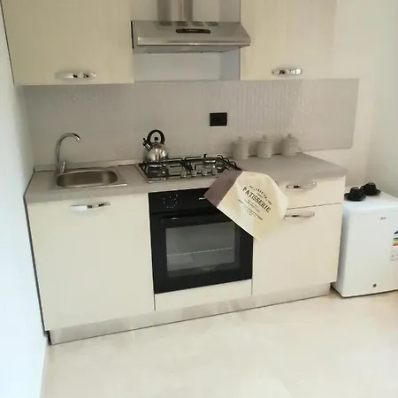 Pensiune Home33 Bari