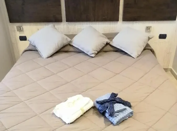 Affittacamere Home33 *